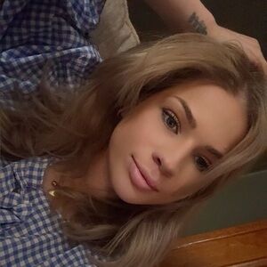 Meet your Posher, Breanna